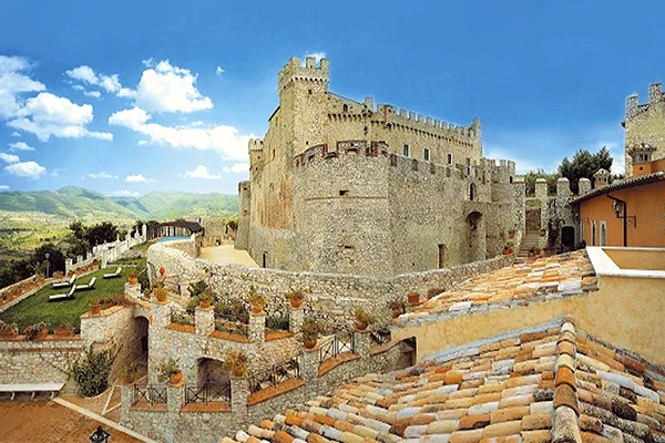 Castello Orsini, Нерола